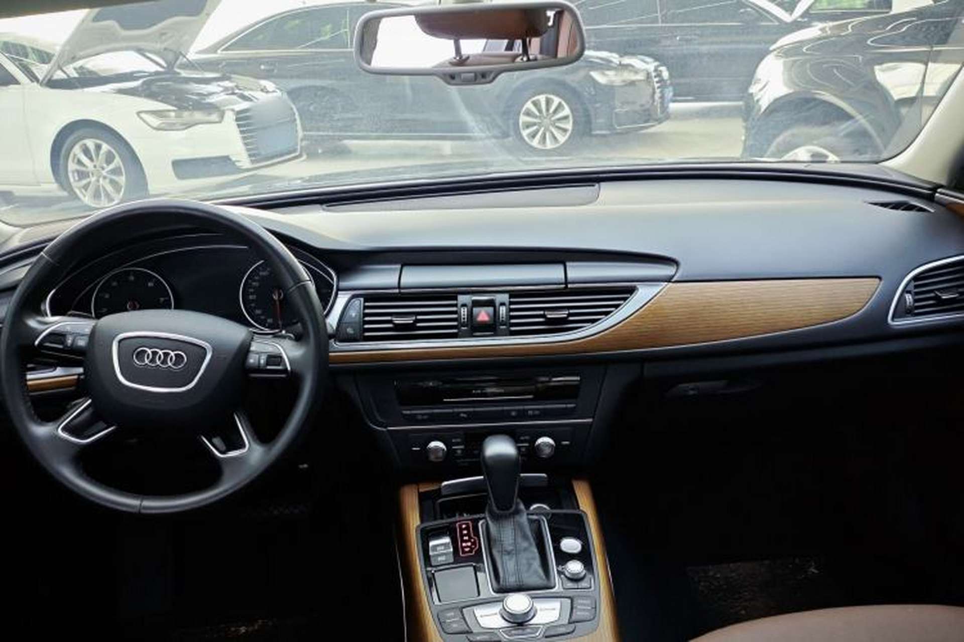 Used Audi A6L 2018 30th Anniversary Edition 30 FSI Style Model Steering Wheel