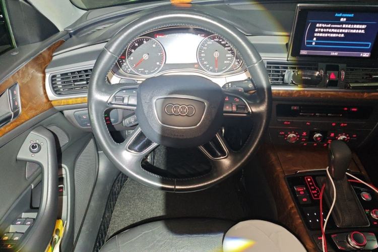 Used Audi A6L 2018 30th Anniversary Edition 35 TFSI Fashion Model Steering Wheel