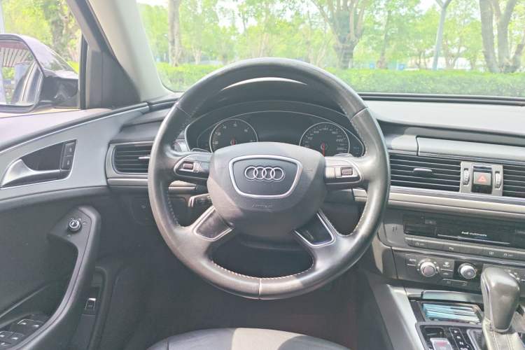 Used Audi A6L 2018 30th Anniversary Edition 35 TFSI Fashion Model Steering Wheel