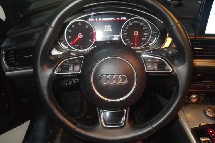 Used Audi A6L 2018 30th Anniversary Edition 35 TFSI Sport Edition Steering Wheel