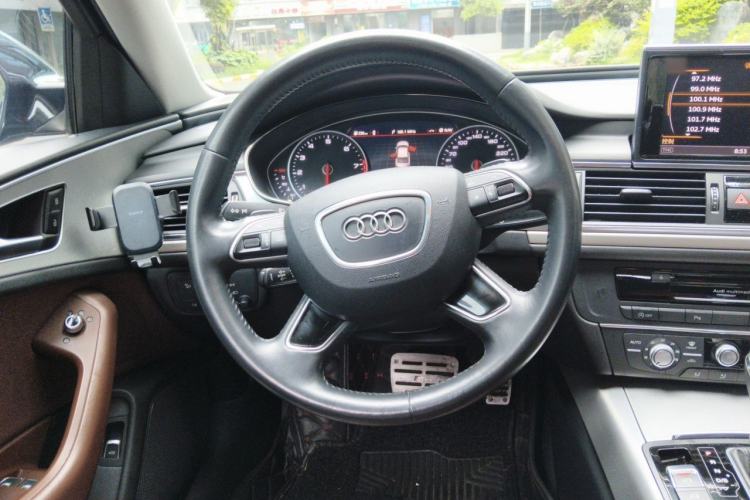 Used Audi A6L 2018 30th Anniversary Edition 35 TFSI Fashion Model Steering Wheel