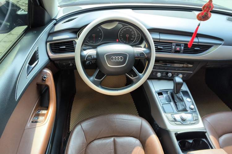 Used Audi A6L 2018 30th Anniversary Edition TFSI Trendy Model Steering Wheel