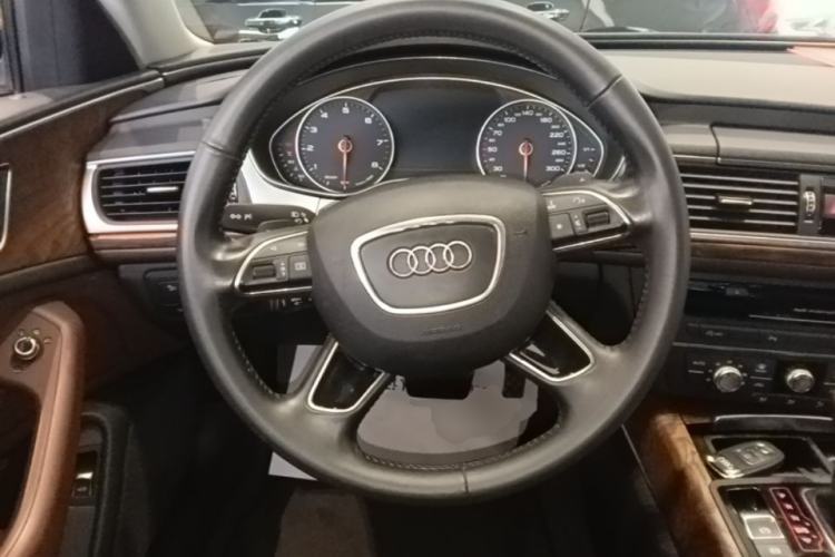 Used Audi A6L 2018 30th Anniversary Edition 35 TFSI Fashion Model Steering Wheel