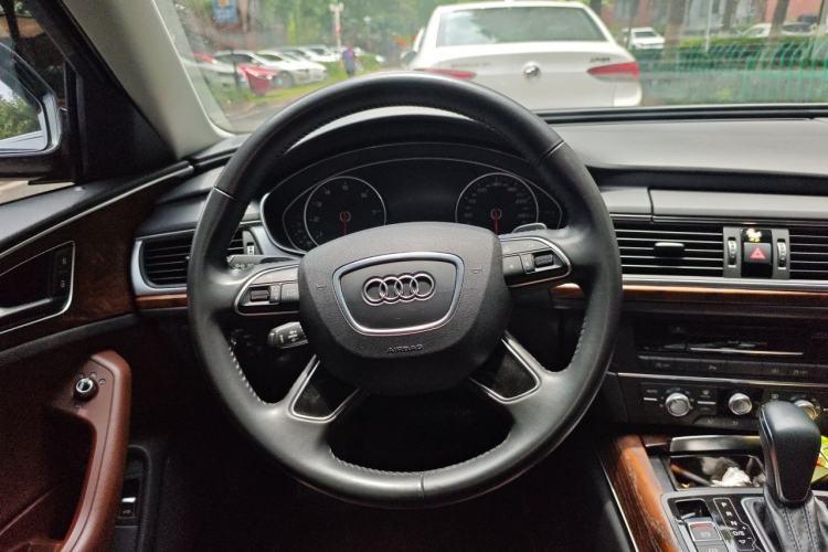 Used Audi A6L 2018 30th Anniversary Edition 35 TFSI Fashion Model Steering Wheel