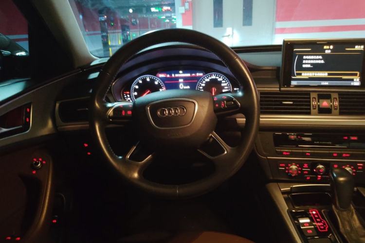 Used Audi A6L 2018 30th Anniversary Edition 35 TFSI Fashion Model Steering Wheel