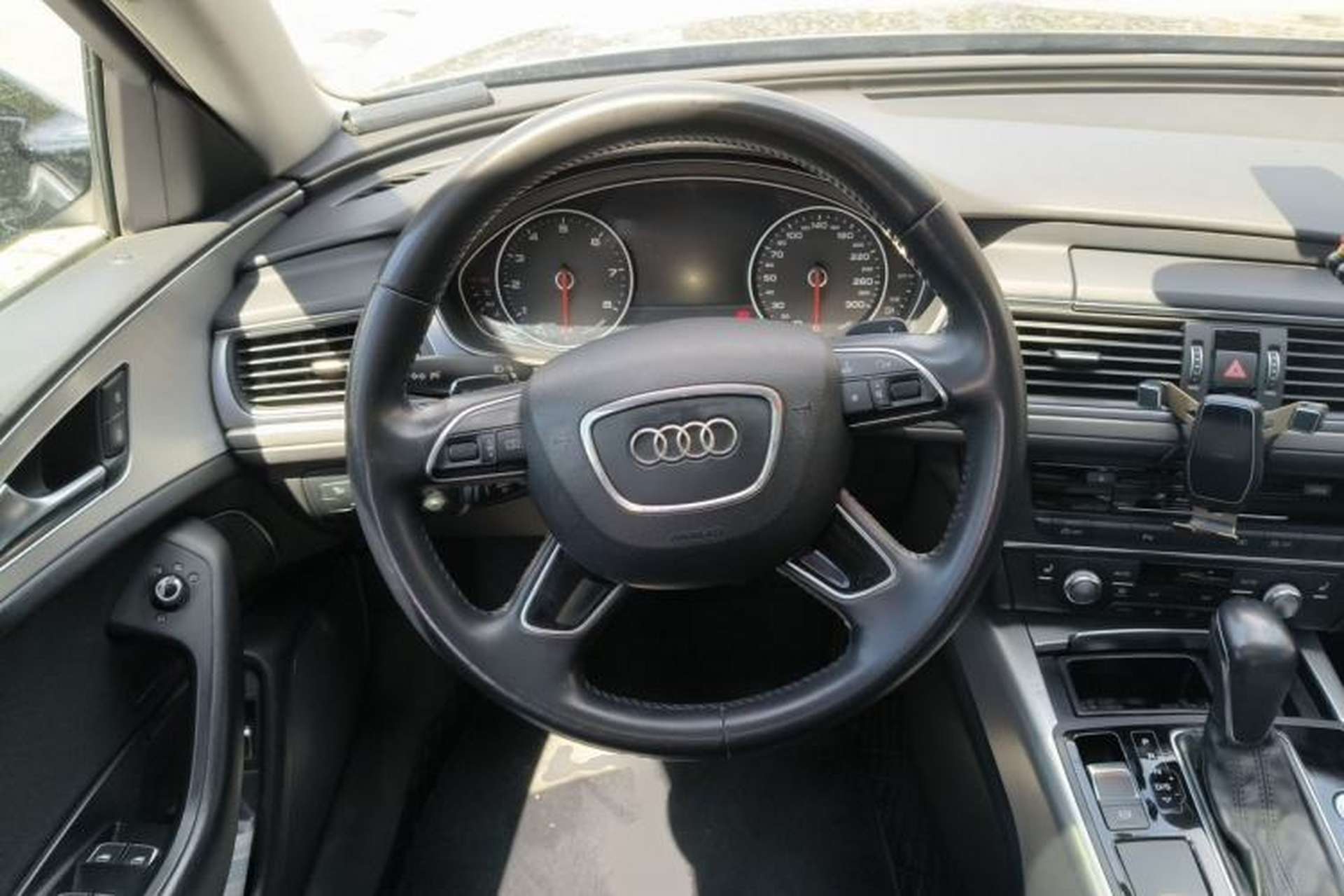 Used Audi A6L 2018 30th Anniversary Edition 35 TFSI Fashion Model Steering Wheel