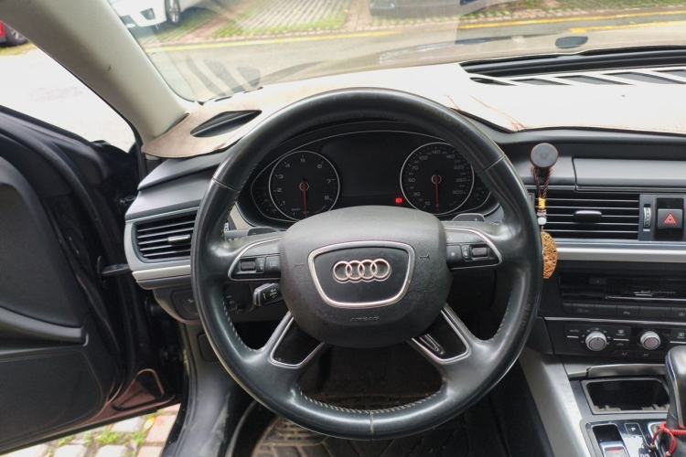Used Audi A6L 2018 30th Anniversary Edition 35 TFSI Fashion Model Steering Wheel