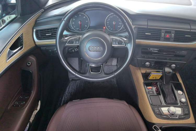 Used Audi A6L 2018 30th Anniversary Edition 35 TFSI Sport Edition Steering Wheel