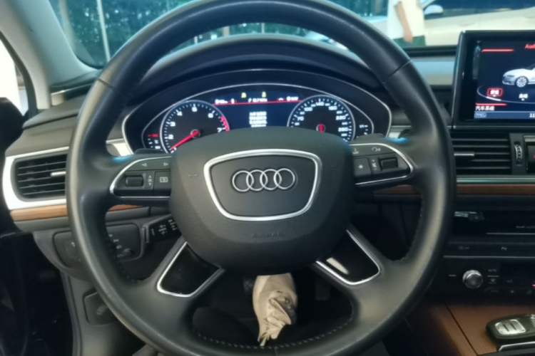 Used Audi A6L 2018 30th Anniversary Edition 30 FSI Style Model Steering Wheel
