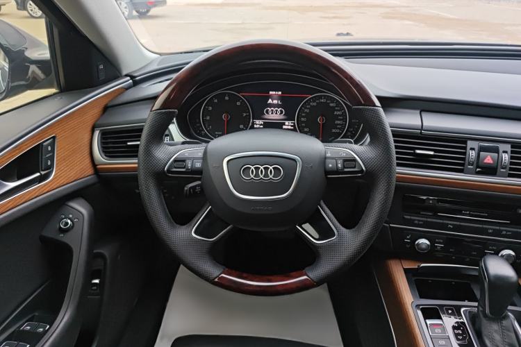 Used Audi A6L 2018 30th Anniversary Edition 30 FSI Style Model Steering Wheel