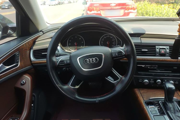 Used Audi A6L 2018 30th Anniversary Edition 35 TFSI Fashion Model Steering Wheel