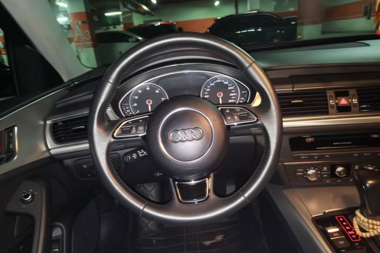 Used Audi A6L 2018 30th Anniversary Edition 35 TFSI Fashion Model Steering Wheel