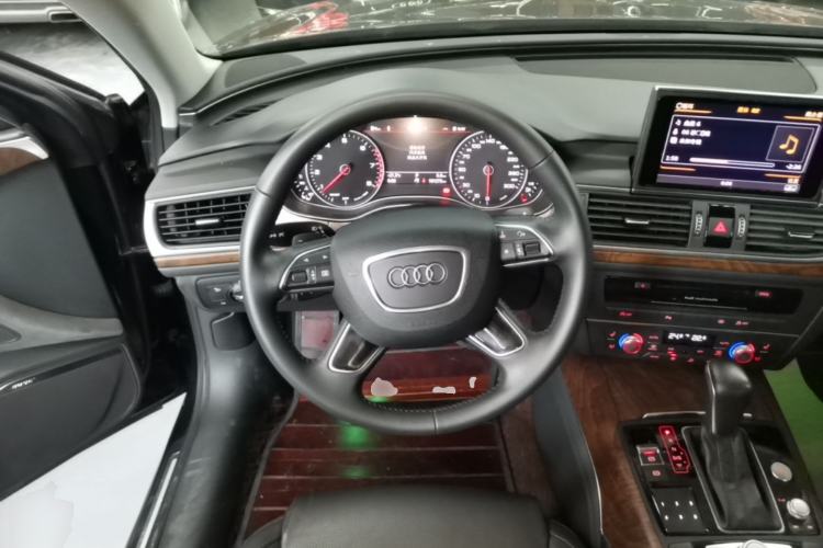 Used Audi A6L 2018 30th Anniversary Edition 45 TFSI quattro Luxury Model Steering Wheel
