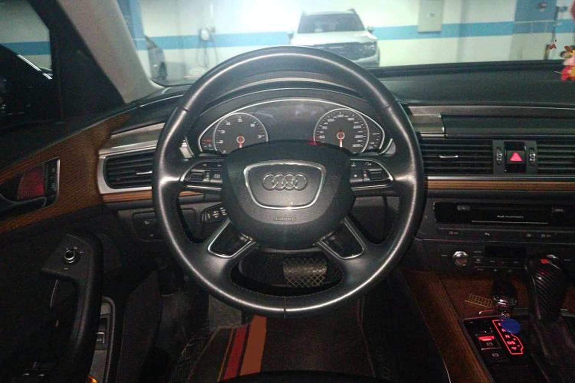 Used Audi A6L 2018 30th Anniversary Edition 30 FSI Style Model Steering Wheel