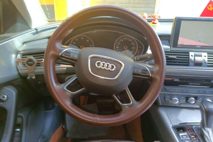 Used Audi A6L 2018 30th Anniversary Edition 35 TFSI Fashion Model Steering Wheel