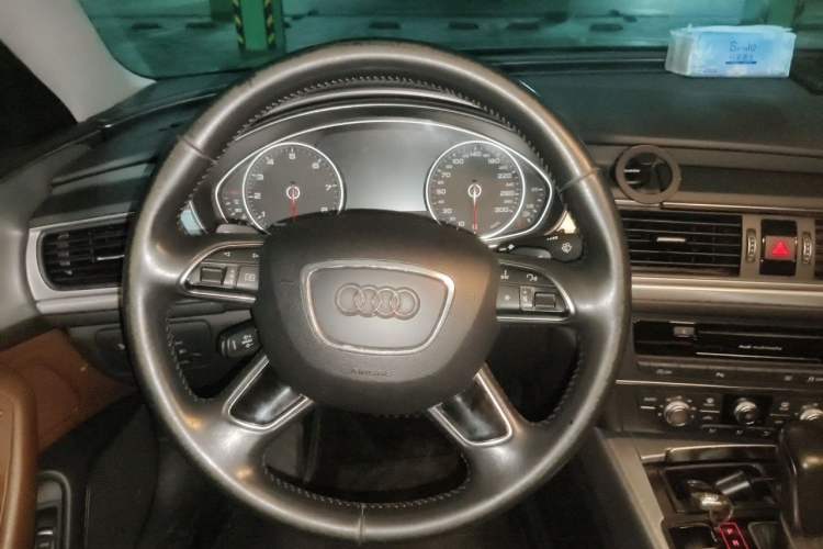 Used Audi A6L 2018 30th Anniversary Edition TFSI Trendy Model Steering Wheel