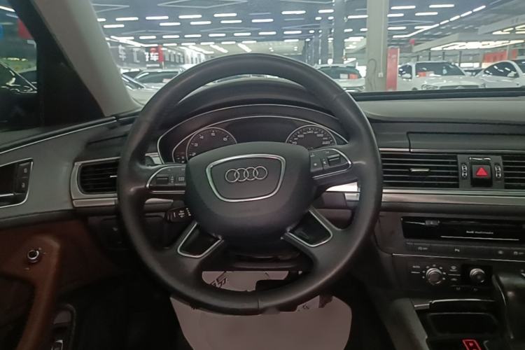 Used Audi A6L 2018 30th Anniversary Edition 35 TFSI Fashion Model Steering Wheel