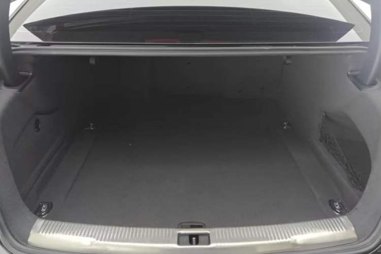 Used Audi A6L 2018 30th Anniversary Edition 35 TFSI Fashion Model Trunk