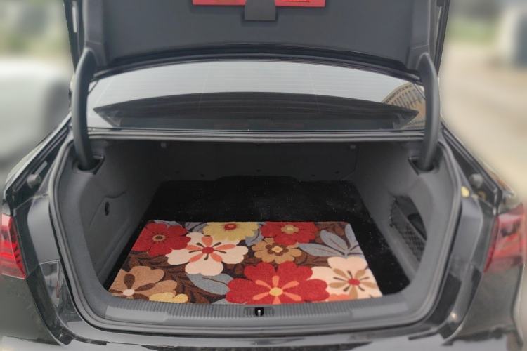 Used Audi A6L 2018 35 TFSI Collector's Edition Trunk