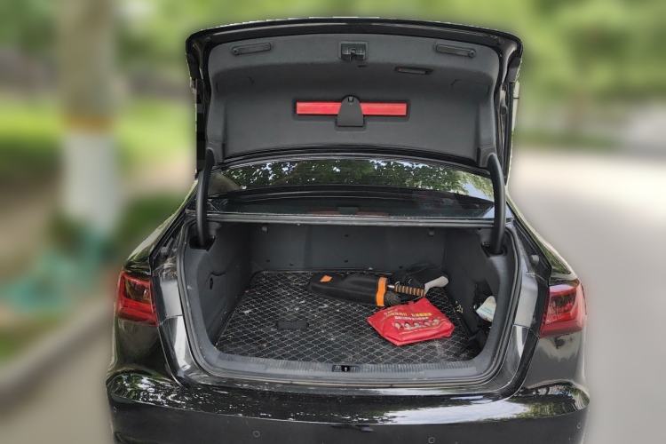Used Audi A6L 2018 30th Anniversary Edition 35 TFSI Fashion Model Trunk