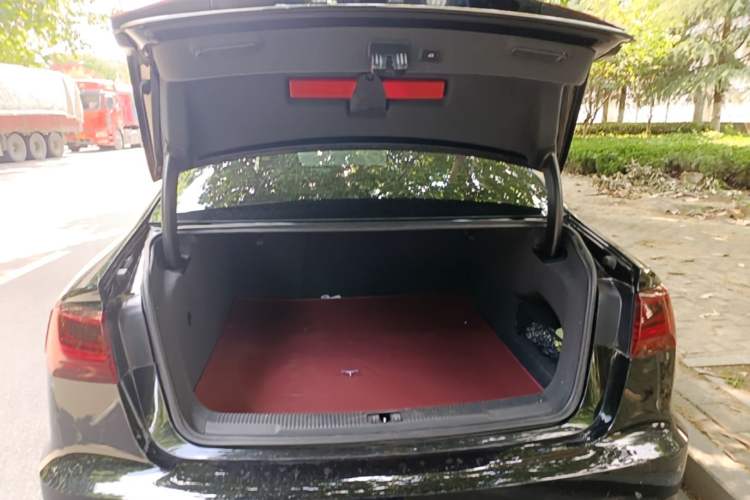 Used Audi A6L 2018 30th Anniversary Edition 35 TFSI Fashion Model Trunk