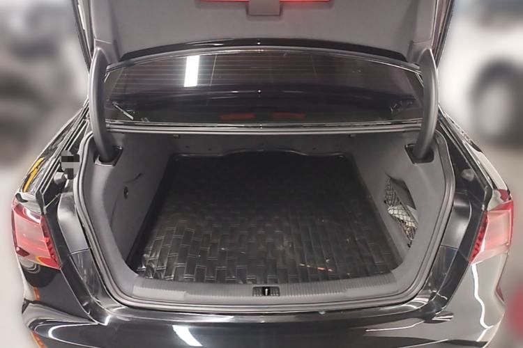 Used Audi A6L 2018 35 TFSI Collector's Edition Trunk