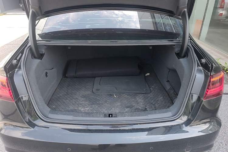 Used Audi A6L 2018 30th Anniversary Edition 35 TFSI Sport Edition Trunk