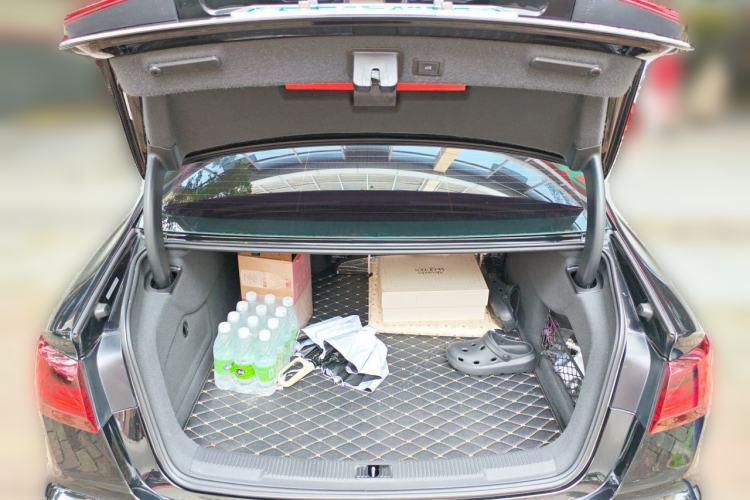 Used Audi A6L 2018 30th Anniversary Edition 35 TFSI Fashion Model Trunk