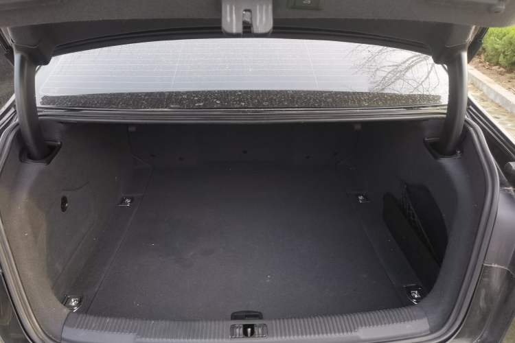 Used Audi A6L 2018 30th Anniversary Edition 35 TFSI Fashion Model Trunk