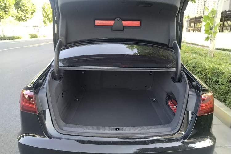 Used Audi A6L 2018 30th Anniversary Edition 35 TFSI Fashion Model Trunk