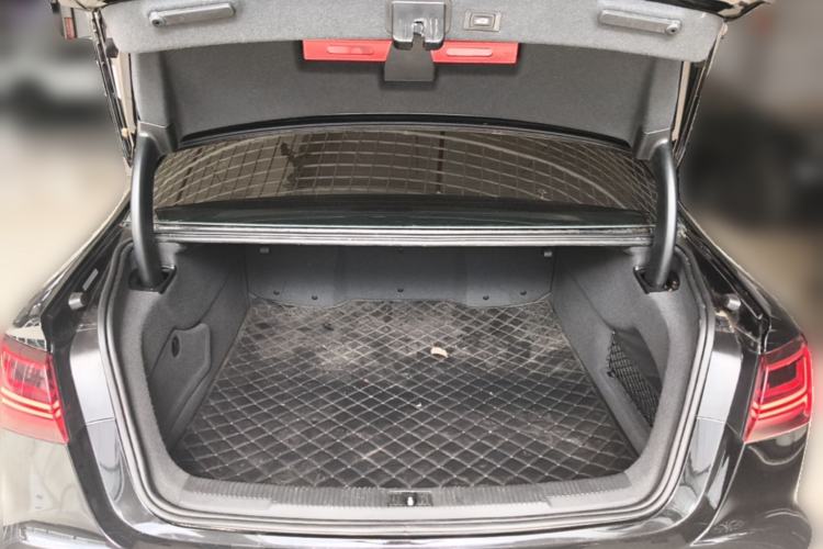 Used Audi A6L 2018 30th Anniversary Edition 35 TFSI Fashion Model Trunk