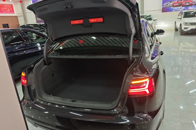 Used Audi A6L 2018 30th Anniversary Edition 35 TFSI Fashion Model Trunk