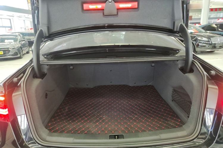 Used Audi A6L 2018 35 TFSI Collector's Edition Trunk