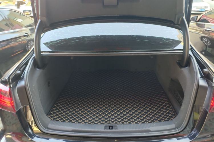 Used Audi A6L 2018 30th Anniversary Edition 35 TFSI Fashion Model Trunk