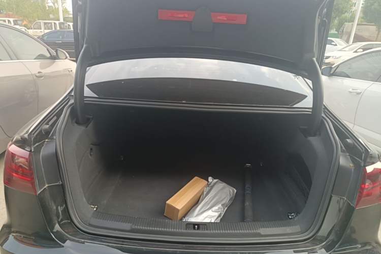 Used Audi A6L 2018 35 TFSI Collector's Edition Trunk