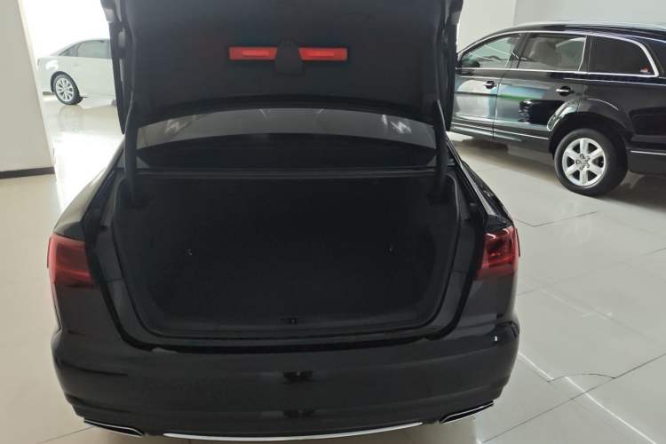 Used Audi A6L 2018 35 TFSI Collector's Edition Trunk