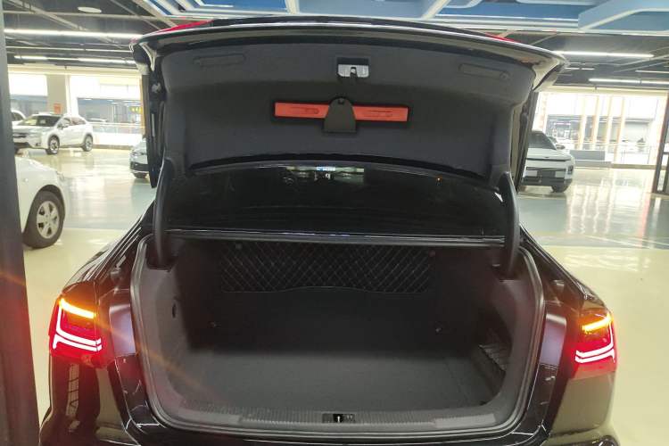 Used Audi A6L 2018 30th Anniversary Edition TFSI Trendy Model Trunk