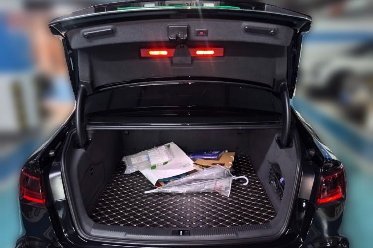 Used Audi A6L 2018 30th Anniversary Edition 45 TFSI quattro Sport model Trunk