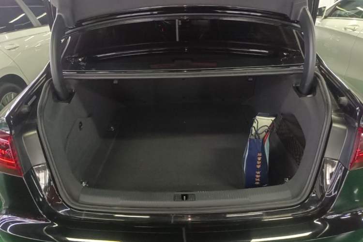 Used Audi A6L 2018 30th Anniversary Edition 35 TFSI Fashion Model Trunk