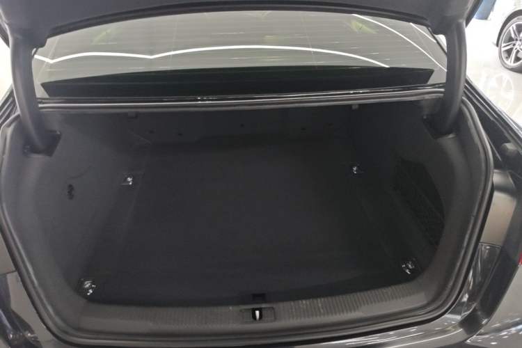 Used Audi A6L 2018 35 TFSI Collector's Edition Trunk