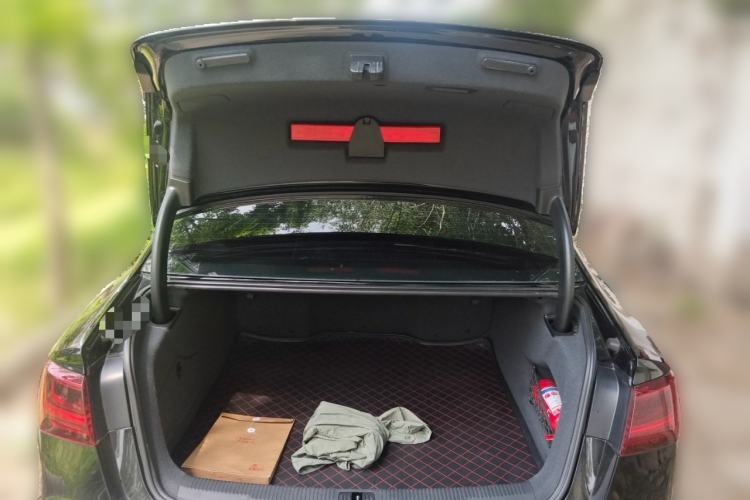 Used Audi A6L 2018 30th Anniversary Edition 35 TFSI Fashion Model Trunk
