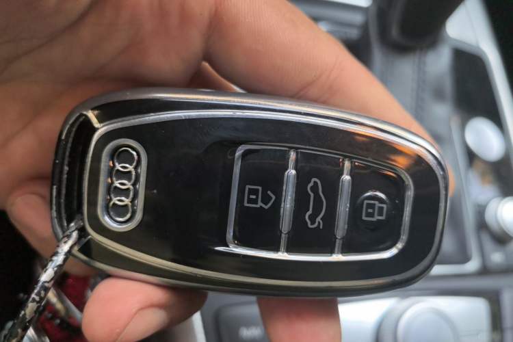 Used Audi A6L 2018 30th Anniversary Edition 35 TFSI Fashion Model Vehicle Key