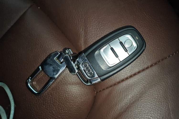 Used Audi A6L 2018 35 TFSI Collector's Edition Vehicle Key