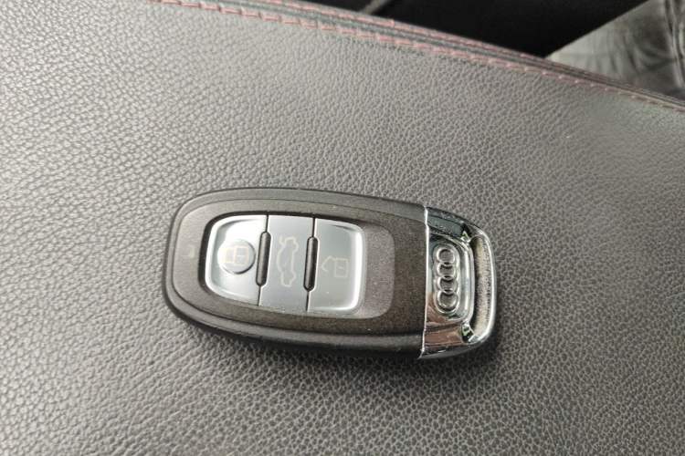 Used Audi A6L 2018 30th Anniversary Edition 35 TFSI Fashion Model Vehicle Key