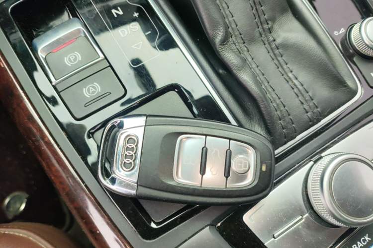 Used Audi A6L 2018 30th Anniversary Edition TFSI Trendy Model Vehicle Key