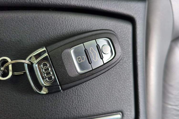 Used Audi A6L 2018 30th Anniversary Edition 35 TFSI Fashion Model Vehicle Key