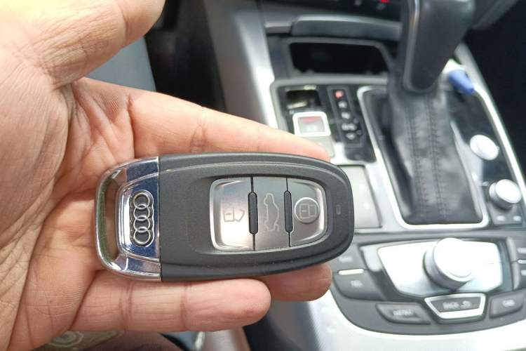 Used Audi A6L 2018 30th Anniversary Edition 45 TFSI quattro Sport model Vehicle Key