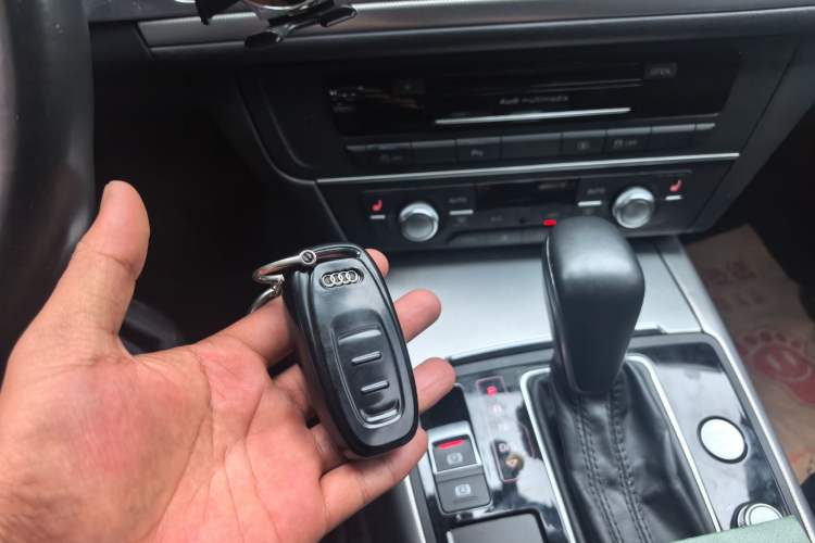 Used Audi A6L 2018 30th Anniversary Edition 45 TFSI quattro Sport model Vehicle Key