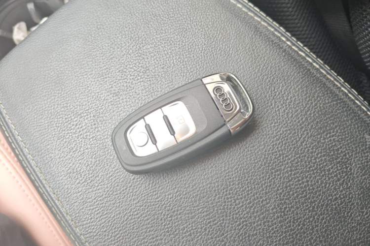 Used Audi A6L 2018 35 TFSI Collector's Edition Vehicle Key