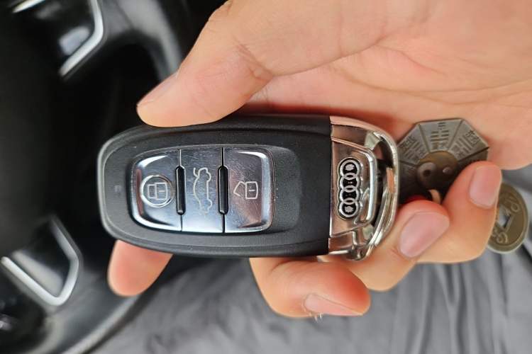 Used Audi A6L 2018 30th Anniversary Edition 35 TFSI Fashion Model Vehicle Key
